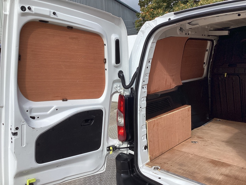 Citroen BlueHDi 1000 Enterprise M Pro SWB Euro 6