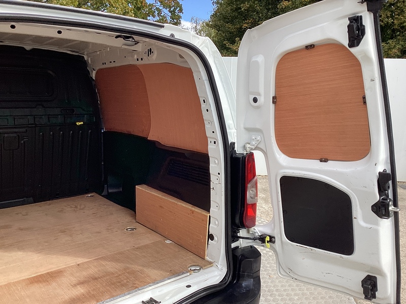 Citroen BlueHDi 1000 Enterprise M Pro SWB Euro 6