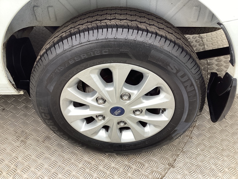 Ford 280 EcoBlue Limited SWB L/R Euro 6