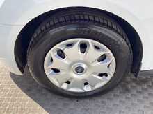 Ford Transit Connect TDCi 200 Trend SWB L/R Euro 6 