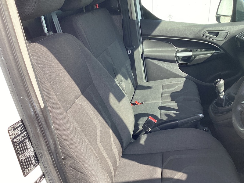 Ford TDCi 200 Trend SWB L/R Euro 6