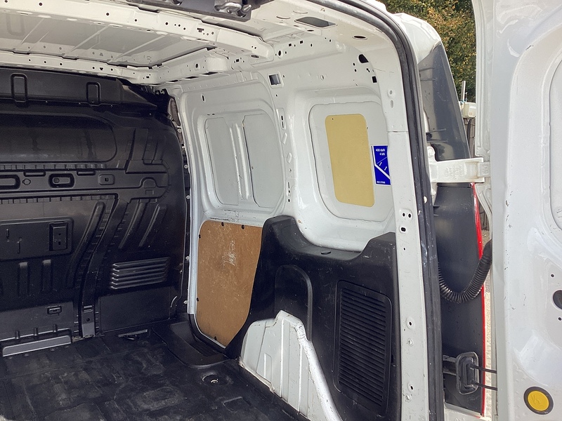 Ford TDCi 200 Trend SWB L/R Euro 6