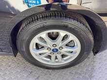 Ford Transit Connect 240 EcoBlue Limited SWB L/R A/C Euro 6 