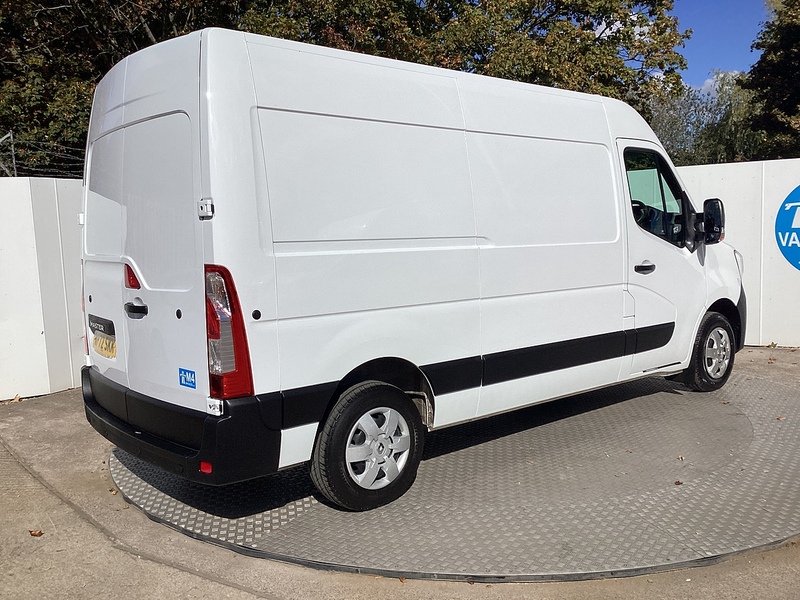 Renault dCi 35 Business+ MWB M/R A/C Euro 6