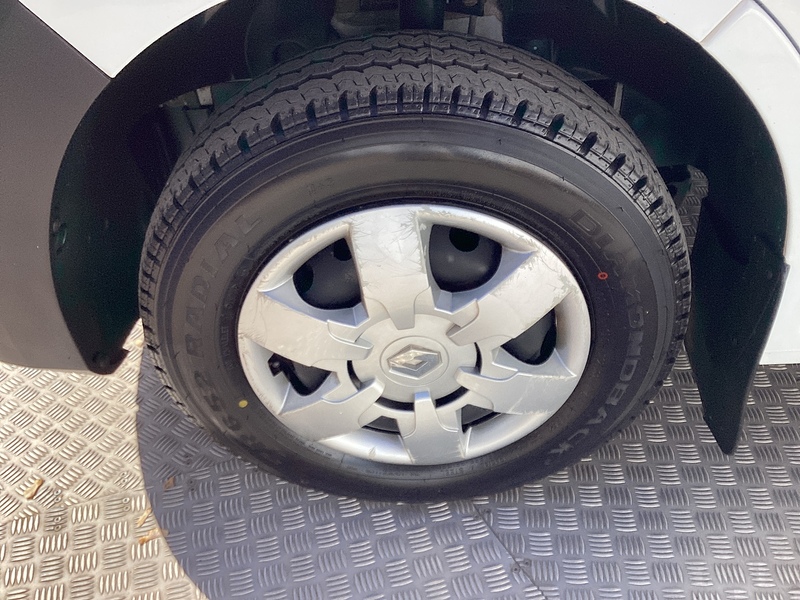 Renault dCi 35 Business+ MWB M/R A/C Euro 6