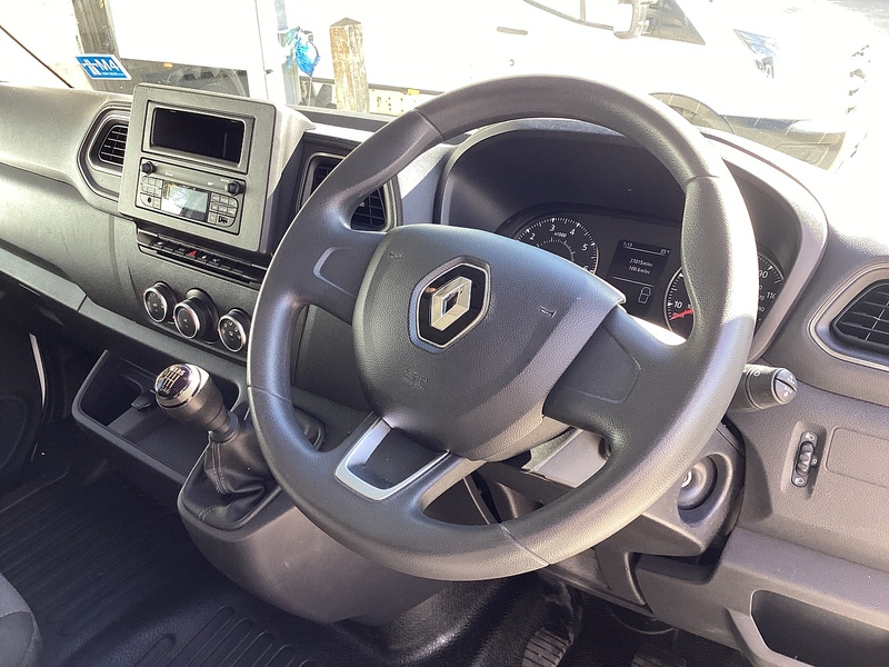 Renault dCi 35 Business+ MWB M/R A/C Euro 6