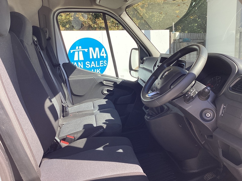 Renault dCi 35 Business+ MWB M/R A/C Euro 6