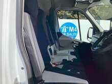 Renault Master dCi 35 Business+ MWB M/R A/C Euro 6 