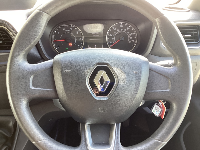 Renault dCi 35 Business+ MWB M/R A/C Euro 6