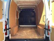 Renault Master dCi 35 Business+ MWB M/R A/C Euro 6 