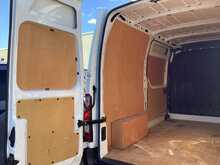 Renault Master dCi 35 Business+ MWB M/R A/C Euro 6 