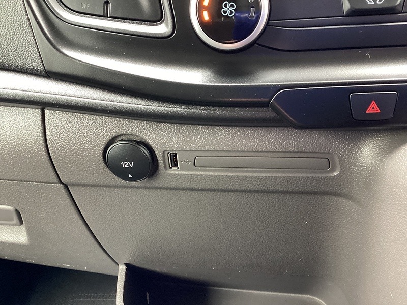 Ford 350 EcoBlue Leader LWB H/R Euro 6