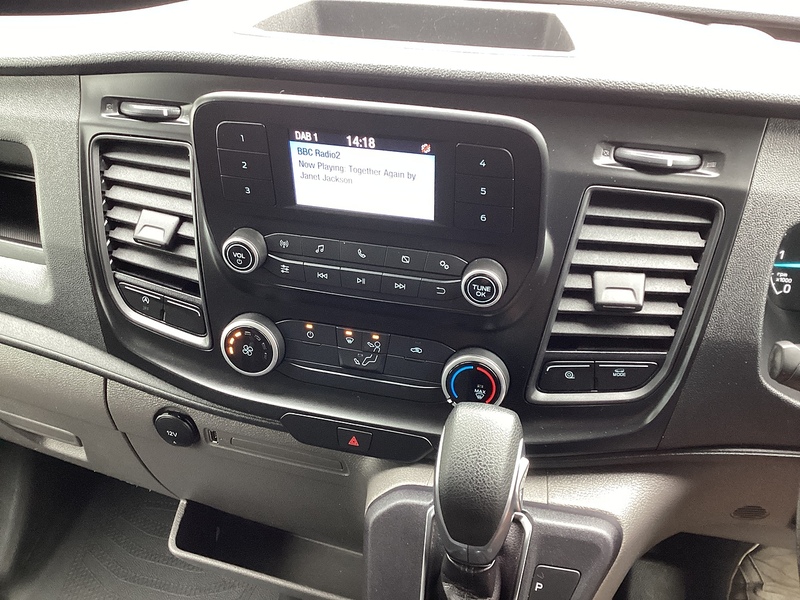 Ford 350 EcoBlue Leader LWB H/R Euro 6