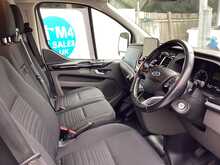 Ford Transit Custom 300 EcoBlue Limited LWB L/R A/C Euro 6 