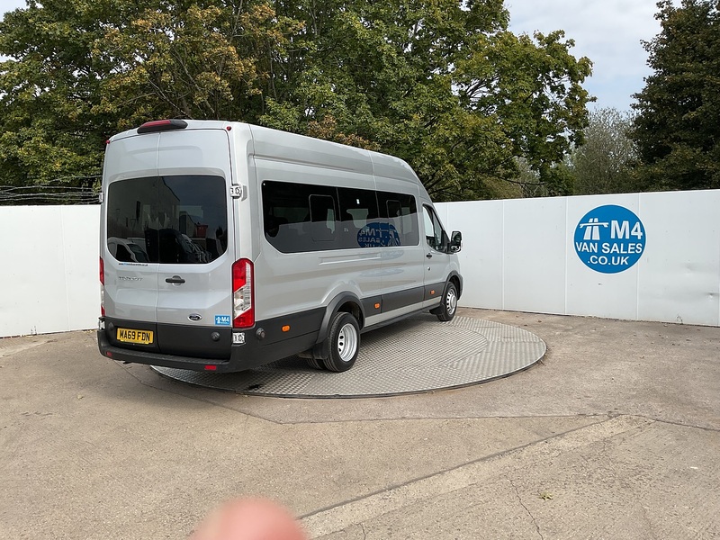 Ford 2.0 460 EcoBlue Leader 17 Seat Minibus  5dr Diesel Manual RWD L4 H3 Euro 6 (s/s) (17 Seat, DRW) (130 ps)