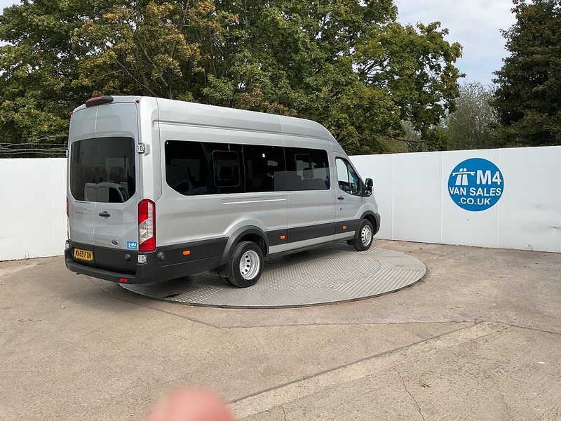 Ford 2.0 460 EcoBlue Leader 17 Seat Minibus  5dr Diesel Manual RWD L4 H3 Euro 6 (s/s) (17 Seat, DRW) (130 ps)