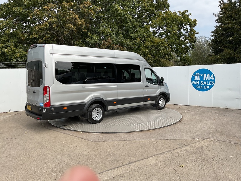Ford 2.0 460 EcoBlue Leader 17 Seat Minibus  5dr Diesel Manual RWD L4 H3 Euro 6 (s/s) (17 Seat, DRW) (130 ps)