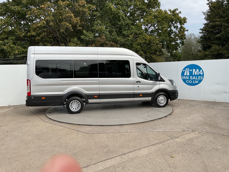 Ford 2.0 460 EcoBlue Leader 17 Seat Minibus  5dr Diesel Manual RWD L4 H3 Euro 6 (s/s) (17 Seat, DRW) (130 ps)