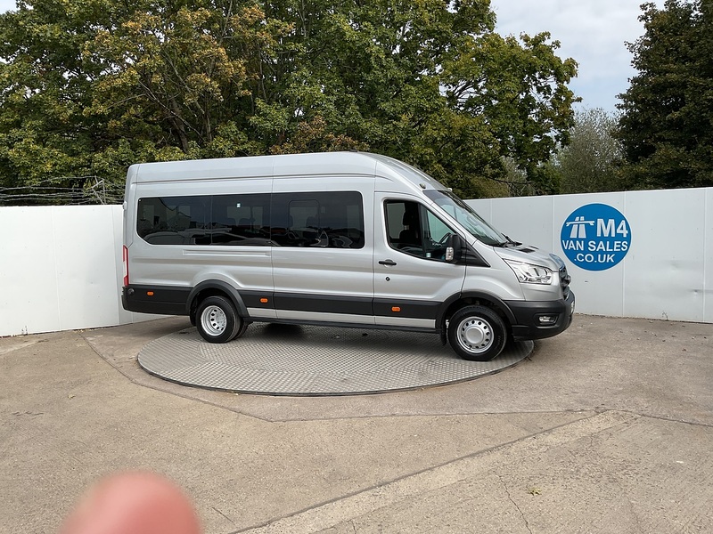 Ford 2.0 460 EcoBlue Leader 17 Seat Minibus  5dr Diesel Manual RWD L4 H3 Euro 6 (s/s) (17 Seat, DRW) (130 ps)