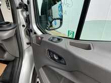 Ford Transit 460 EcoBlue Leader 