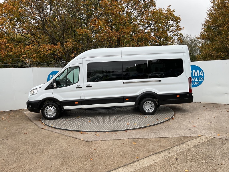Ford 2.0 460 EcoBlue Leader Minibus Diesel Manual RWD L4 H3 Euro 6 (s/s) (17 Seat, DRW) (130 ps)