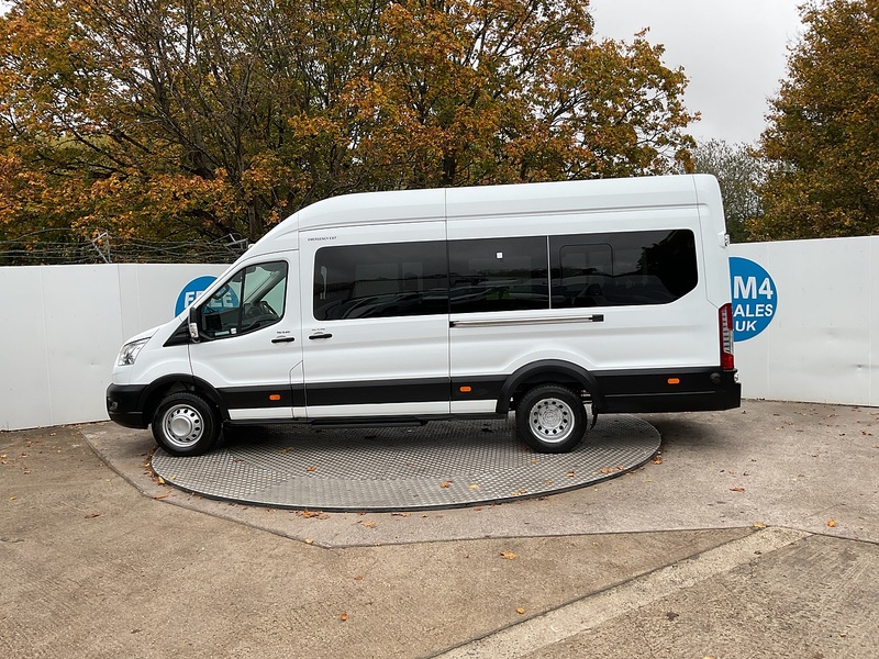 Ford 2.0 460 EcoBlue Leader Minibus Diesel Manual RWD L4 H3 Euro 6 (s/s) (17 Seat, DRW) (130 ps)