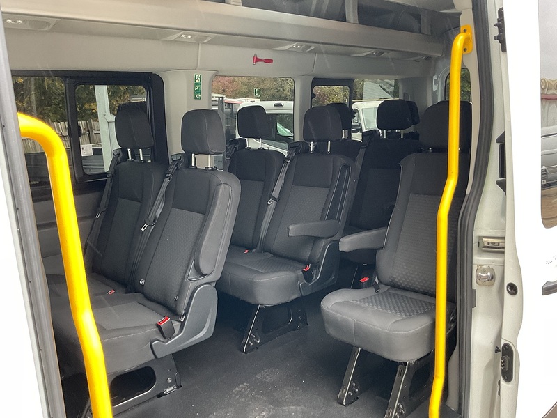 Ford 2.0 460 EcoBlue Leader Minibus Diesel Manual RWD L4 H3 Euro 6 (s/s) (17 Seat, DRW) (130 ps)