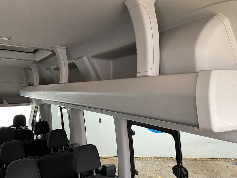 Ford 2.0 460 EcoBlue Leader Minibus Diesel Manual RWD L4 H3 Euro 6 (s/s) (17 Seat, DRW) (130 ps)