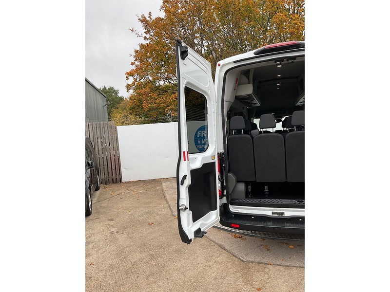 Ford 2.0 460 EcoBlue Leader Minibus Diesel Manual RWD L4 H3 Euro 6 (s/s) (17 Seat, DRW) (130 ps)