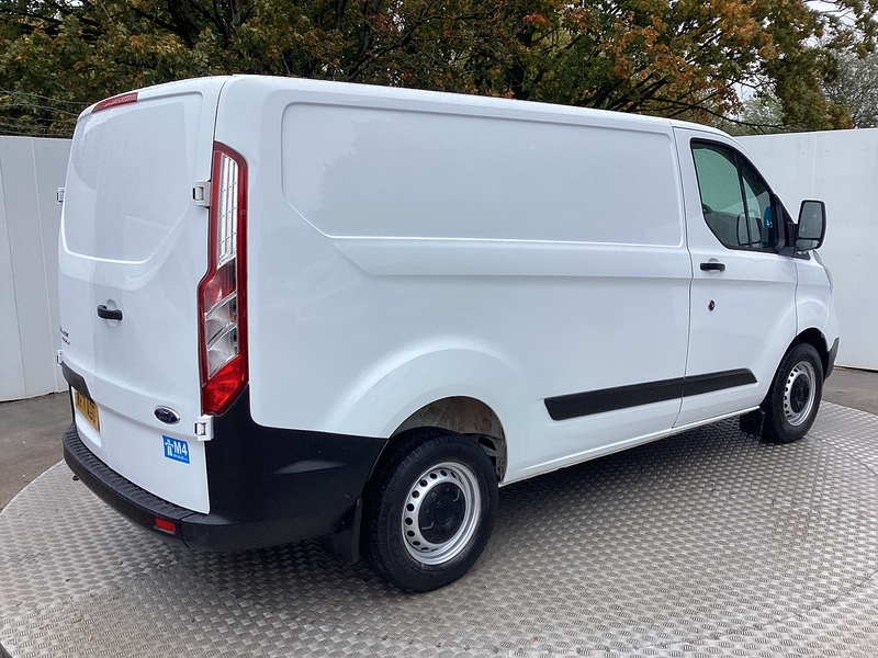 Ford 280 EcoBlue Leader SWB L/R A/C Euro 6