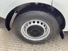 Ford Transit Custom 280 EcoBlue Leader SWB L/R A/C Euro 6 