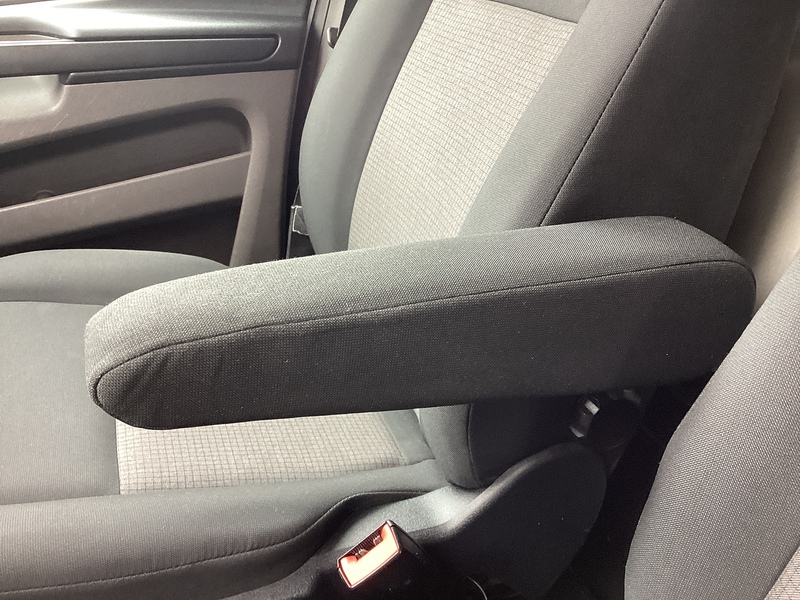 Ford 280 EcoBlue Leader SWB L/R A/C Euro 6