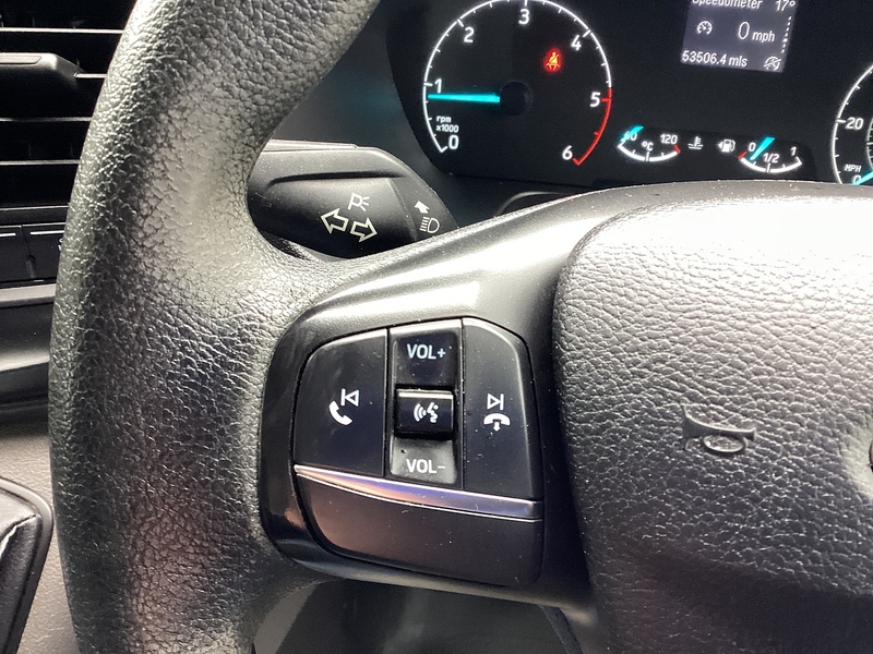 Ford 280 EcoBlue Leader SWB L/R A/C Euro 6