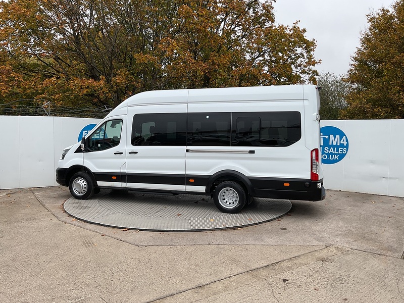 Ford 2.0 460 EcoBlue Leader Minibus Diesel Manual RWD L4 H3 Euro 6 (s/s) (17 Seat, DRW) (130 ps)