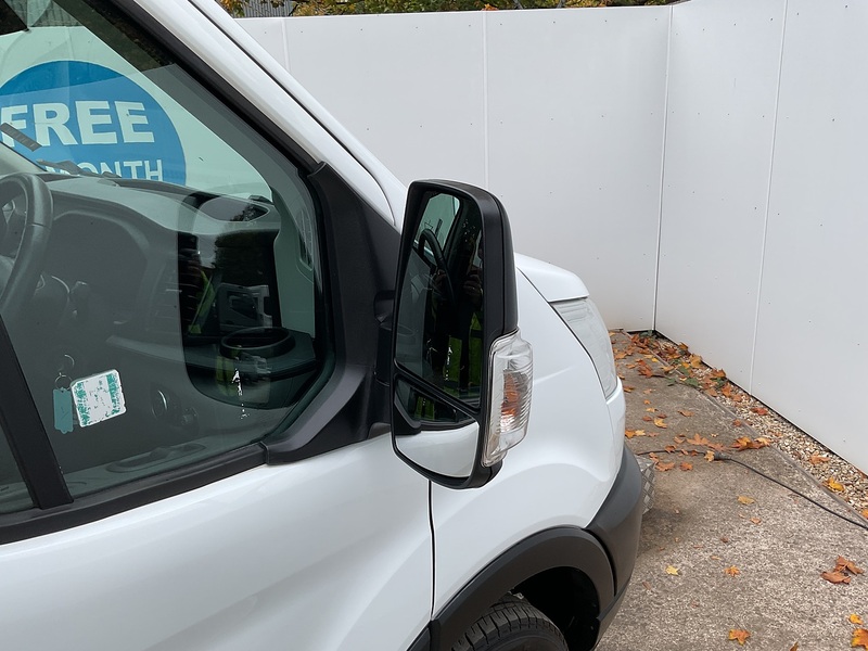 Ford 2.0 460 EcoBlue Leader Minibus Diesel Manual RWD L4 H3 Euro 6 (s/s) (17 Seat, DRW) (130 ps)