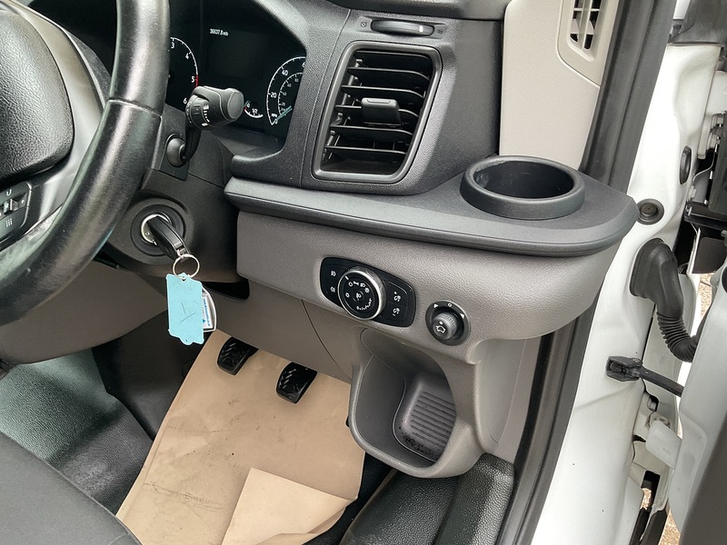 Ford 2.0 460 EcoBlue Leader Minibus Diesel Manual RWD L4 H3 Euro 6 (s/s) (17 Seat, DRW) (130 ps)