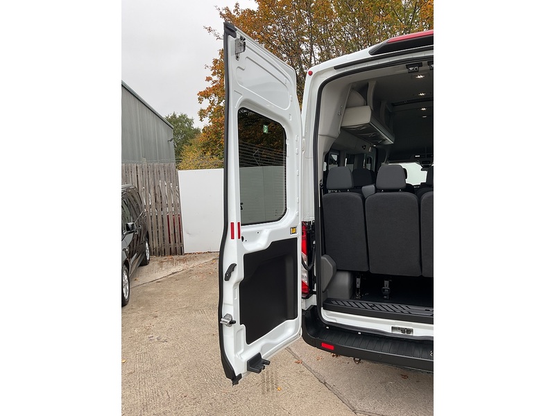 Ford 2.0 460 EcoBlue Leader Minibus Diesel Manual RWD L4 H3 Euro 6 (s/s) (17 Seat, DRW) (130 ps)