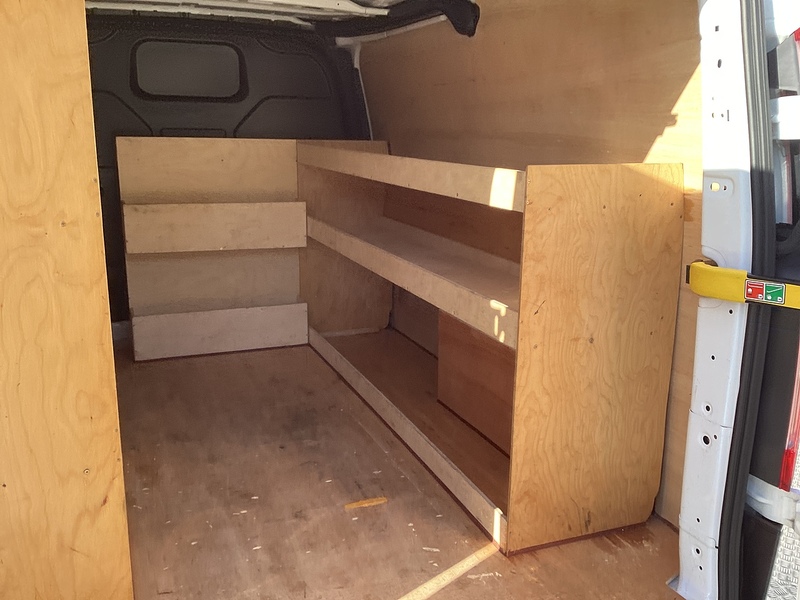 Ford 280 EcoBlue Leader SWB L/R A/C Euro 6 