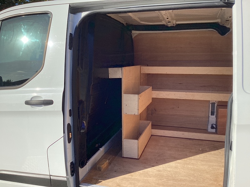 Ford 280 EcoBlue Leader SWB L/R A/C Euro 6 