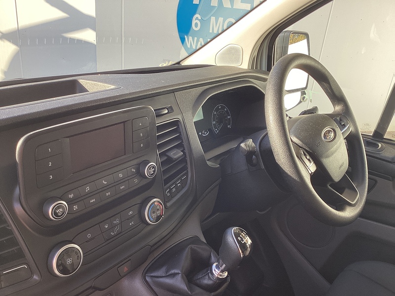 Ford 280 EcoBlue Leader SWB L/R A/C Euro 6 