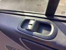 Ford Transit Custom 280 EcoBlue Leader SWB L/R A/C Euro 6 