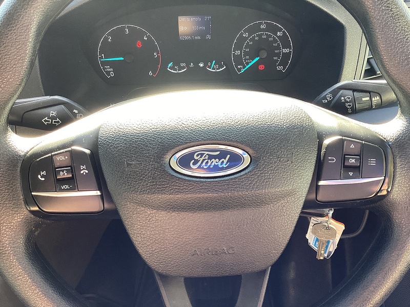 Ford 280 EcoBlue Leader SWB L/R A/C Euro 6 