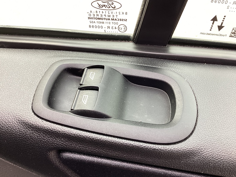 Ford 280 EcoBlue Leader SWB L/R A/C Euro 6