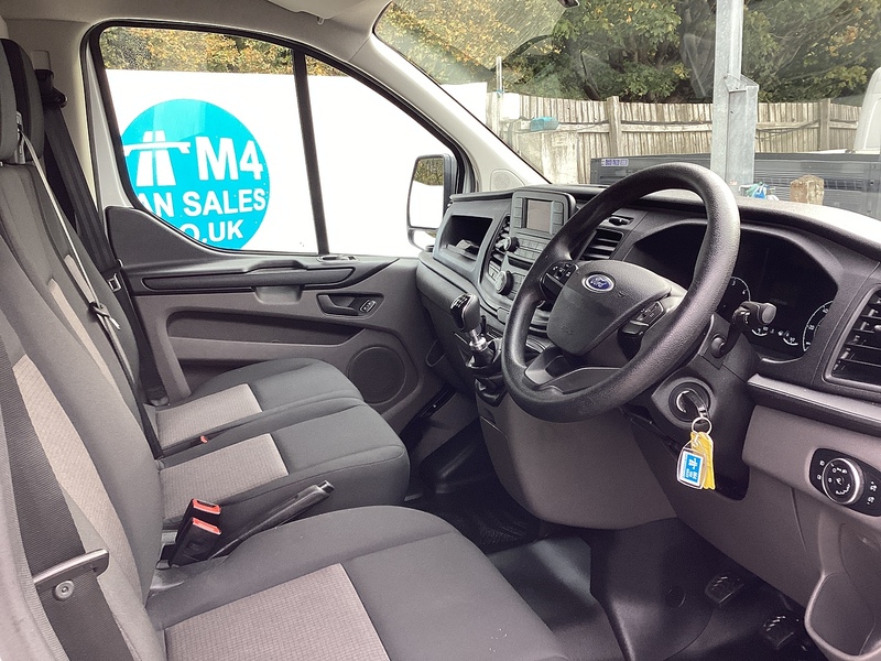 Ford 280 EcoBlue Leader SWB L/R A/C Euro 6