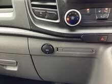 Ford Transit Custom 280 EcoBlue Leader SWB L/R A/C Euro 6 