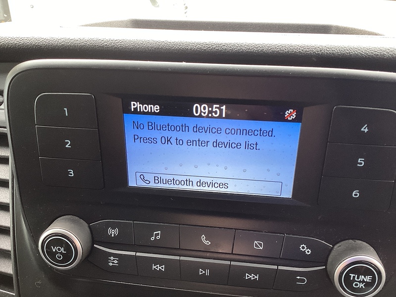 Ford 280 EcoBlue Leader SWB L/R A/C Euro 6