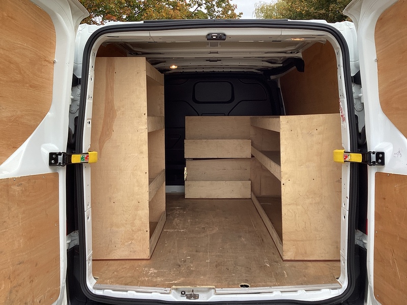 Ford 280 EcoBlue Leader SWB L/R A/C Euro 6