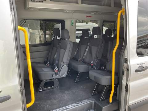 Ford Transit, 460 EcoBlue Trend 17 Seater Tacho