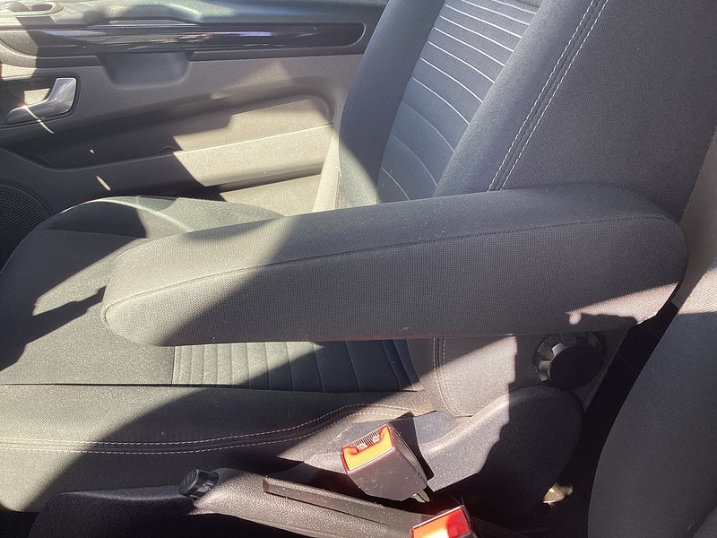 Ford 300 EcoBlue Limited SWB L/R A/C Euro 6 ** NO VAT**