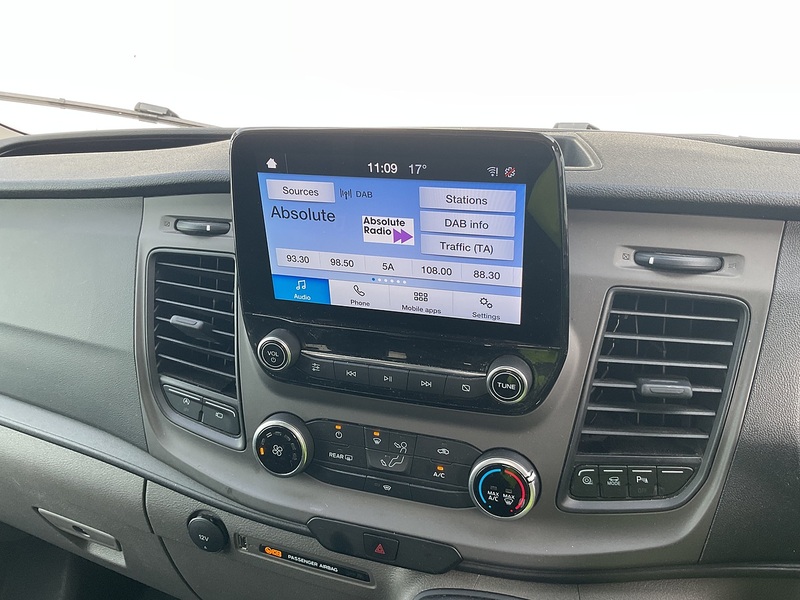 Ford 350 EcoBlue Trend 12 Seater Euro 6